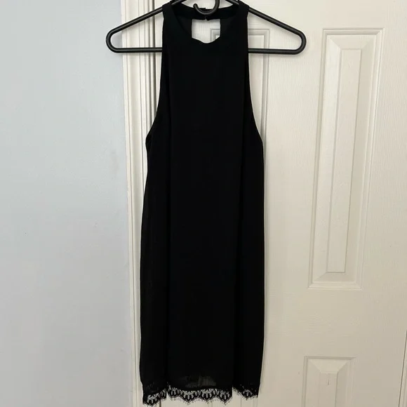 Lot of 3 Cute, Timeless Dresses for Formal, Casual Wear - Picture 11 of 15